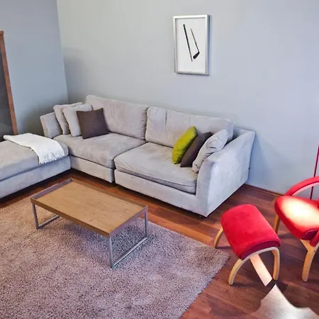 ヘルシンキ アパートメント アパート *